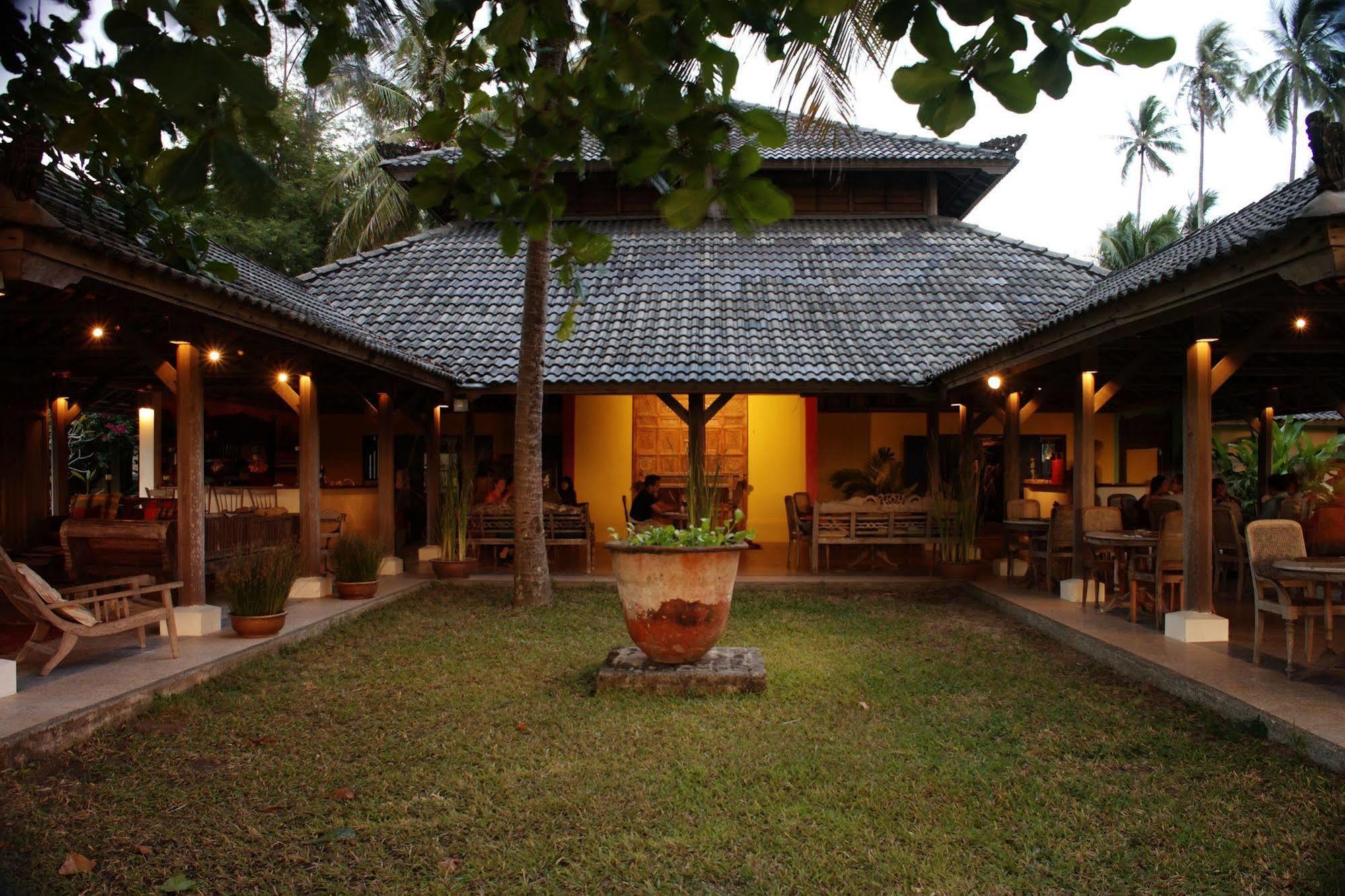 Bon Ton Antique Wooden Villas ปันไตเจอนัง ภายนอก รูปภาพ